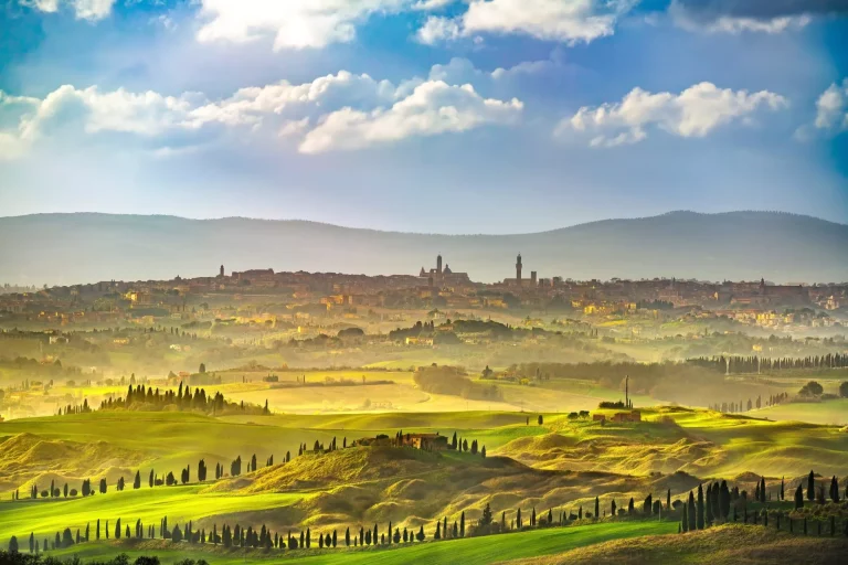 Skyline der Stadt Siena im Maßstab